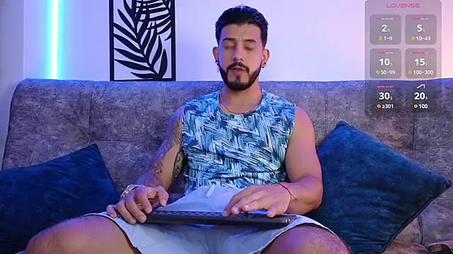 Snapshot of Bruno_Mattos chatting on March 17, 11:13 pm Bruno Mattos online show from March 17, 11:13 pm