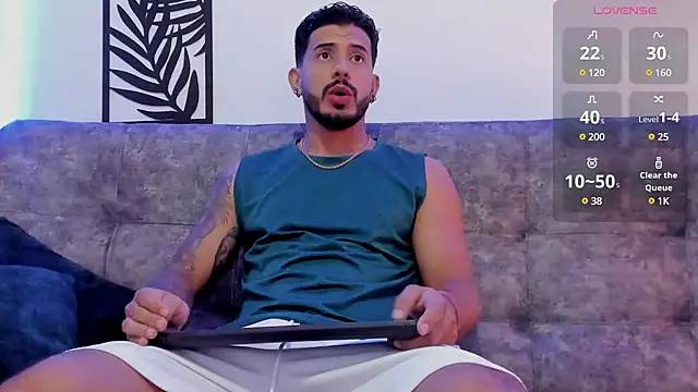 Snapshot of Bruno_Mattos chatting on January 31, 10:31 pm Bruno Mattos online show from January 31, 10:31 pm