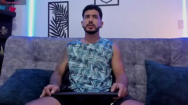 Snapshot of Bruno_Mattos chatting on January 28, 9:50 pm Bruno Mattos online show from January 28, 9:50 pm