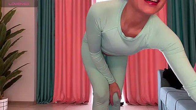 UrGoddessJenny online show from March 6, 12:11 pm