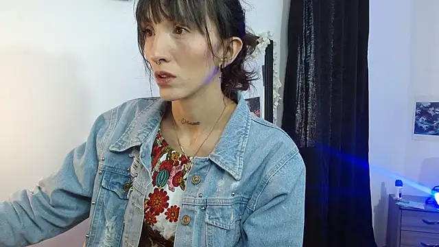 Sakura and yuki online show from February 28, 1:36 pm