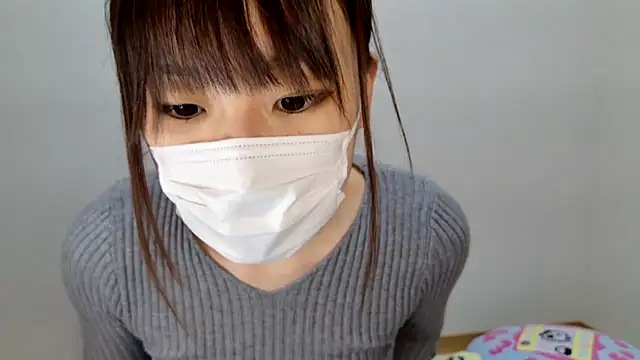 Snapshot of hi---chan- chatting on February 17, 11:22 pm hi---chan- online show from February 17, 11:22 pm