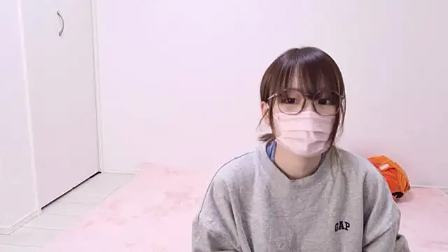 hi---chan- online show from January 11, 12:06 am