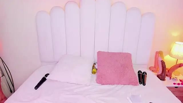 Cristal horny69 online show from April 21, 10:00 am