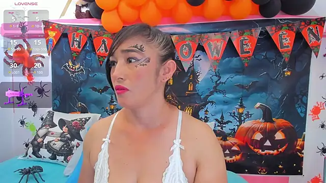 charlotte-11 online show from October 13, 3:13 pm