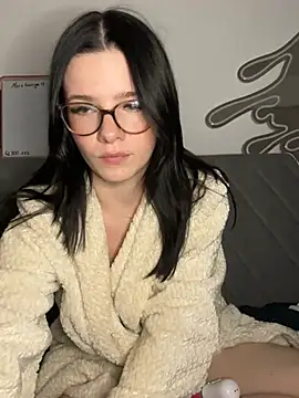 RoxiBlack online show from March 3, 8:49 pm