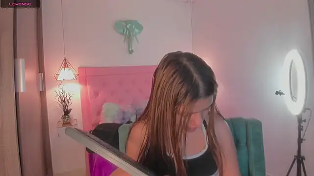 kimmy099 online show from February 18, 8:03 pm