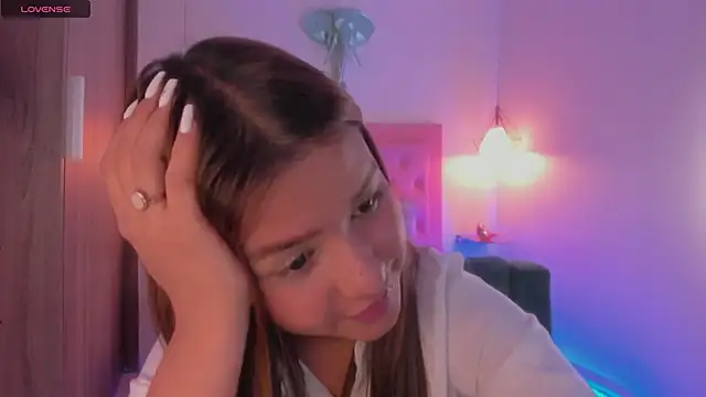 kimmy099 online show from February 11, 10:50 pm