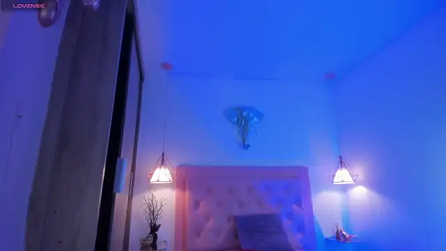 kimmy099 online show from March 15, 7:59 pm