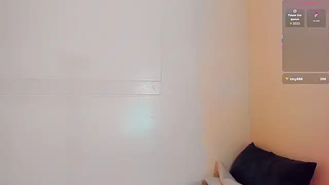 Victoria Kastelo online show from March 31, 7:27 pm