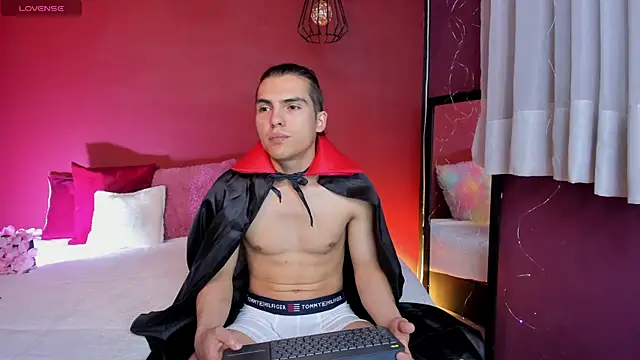 Snapshot of _Tattoo_Couple chatting on November 14, 1:48 pm Tattoo Couple online show from November 14, 1:48 pm