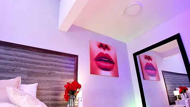 EmmaBakeer online show from March 17, 9:35 pm