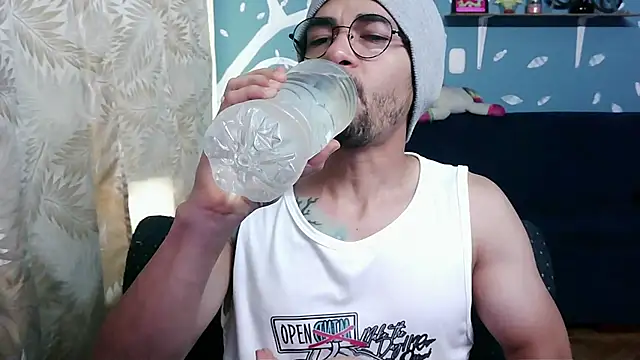 ponzothc online show from November 3, 8:23 pm