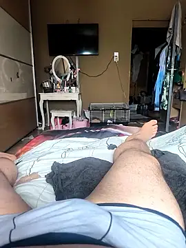 Yolinga205 online show from January 9, 8:10 am