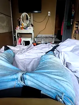 Yolinga205 online show from October 13, 6:26 am