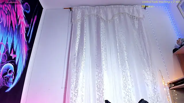 Snapshot of daarklover chatting on February 7, 1:13 am daarklover online show from February 7, 1:13 am