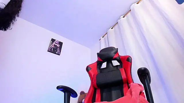 daarklover online show from February 10, 4:08 am