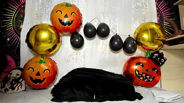 daarklover online show from October 31, 10:12 am