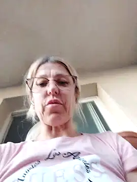 blondyruby online show from February 17, 5:43 pm