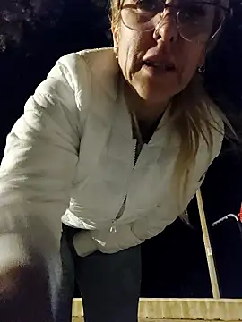 blondyruby online show from January 9, 6:48 pm