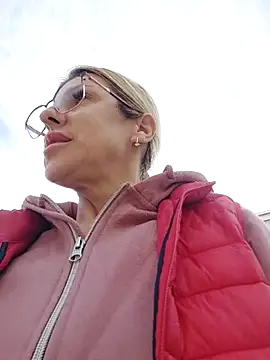 blondyruby online show from February 3, 9:25 am