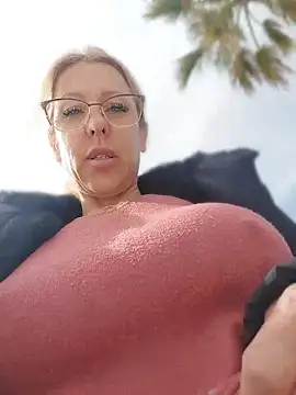 blondyruby online show from March 1, 11:54 am