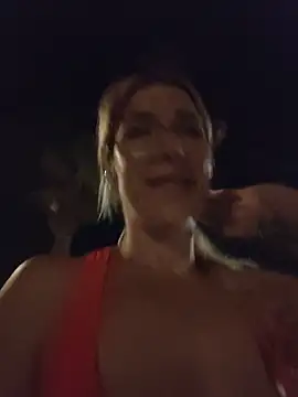 Snapshot of blondyruby chatting on June 28, 8:37 pm blondyruby online show from June 28, 8:37 pm