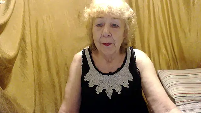 Snapshot of _Estelitta_5 chatting on December 13, 8:04 pm Estelitta 5 online show from December 13, 8:04 pm