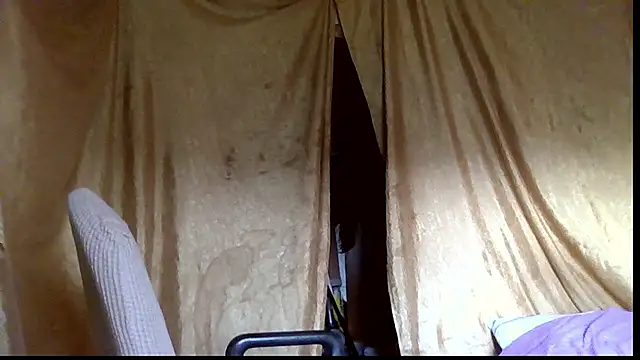 Snapshot of _Estelitta_5 chatting on July 7, 6:47 am Estelitta 5 online show from July 7, 6:47 am