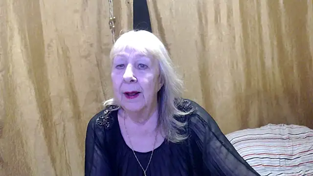  Estelitta 5 online show from February 26, 6:15 pm