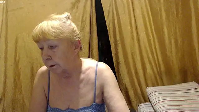  Estelitta 5 online show from October 31, 4:36 pm