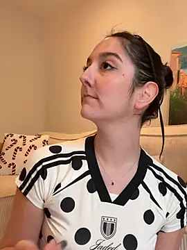  Juliette online show from January 14, 4:10 pm