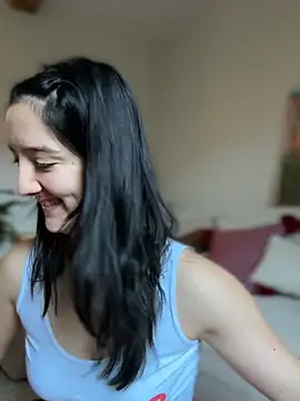  Juliette online show from March 15, 9:49 am