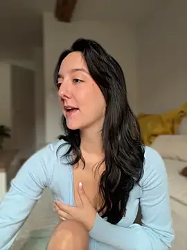  Juliette online show from June 4, 8:41 am