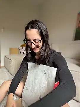  Juliette online show from March 7, 9:59 am