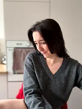  Juliette online show from January 15, 9:45 am