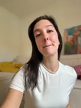  Juliette online show from May 19, 1:40 pm