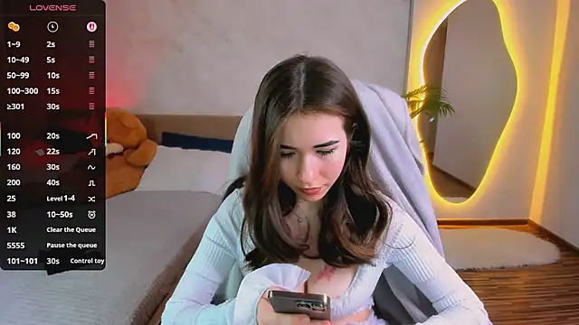 ashleyro1 online show from March 17, 1:36 pm