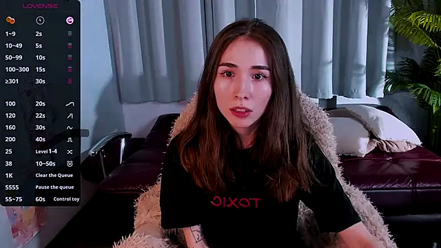 Snapshot of ashleyro1 chatting on November 26, 7:52 am ashleyro1 online show from November 26, 7:52 am