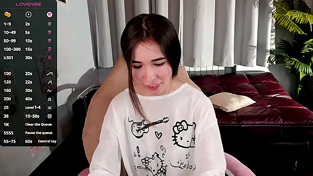 Snapshot of ashleyro1 chatting on December 2, 2:52 pm ashleyro1 online show from December 2, 2:52 pm