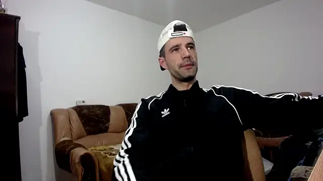 I like older menn online show from February 12, 5:51 am