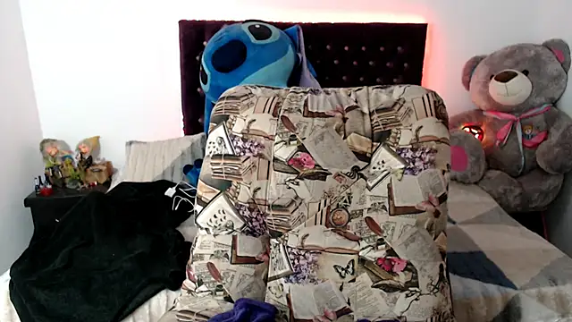 Lorenahot 06 online show from April 16, 9:39 pm