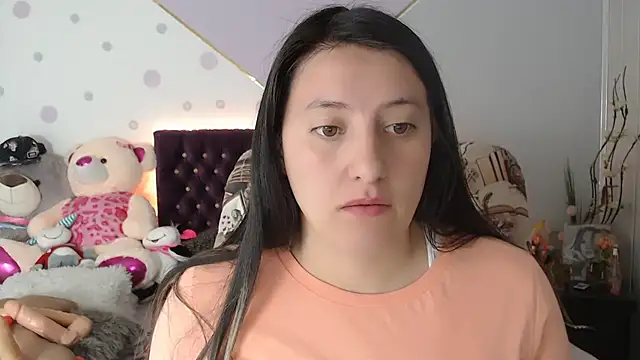 Snapshot of Lorenahot_06 chatting on March 3, 6:13 pm Lorenahot 06 online show from March 3, 6:13 pm