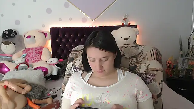 Snapshot of Lorenahot_06 chatting on March 11, 5:46 pm Lorenahot 06 online show from March 11, 5:46 pm