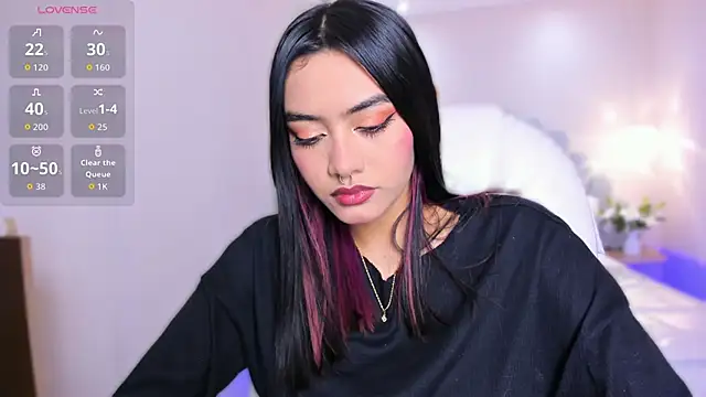 Snapshot of AzuraKindong chatting on June 4, 7:29 pm AzuraKindong online show from June 4, 7:29 pm