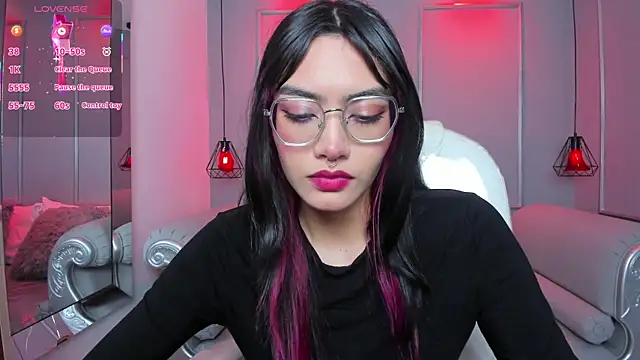 AzuraKindong online show from December 17, 7:19 pm