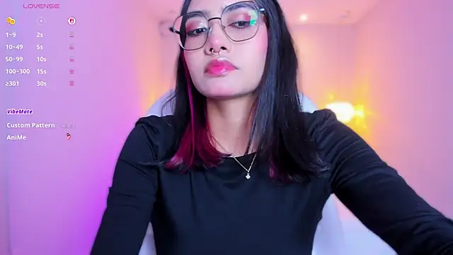 AzuraKindong online show from March 31, 7:16 pm