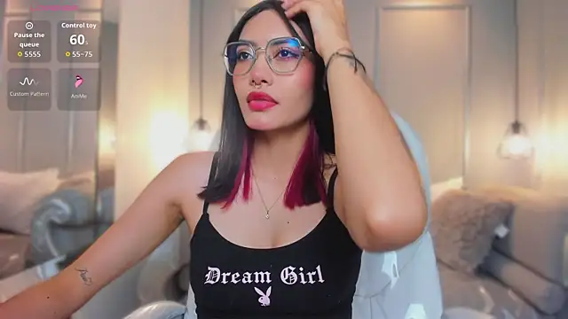 AzuraKindong online show from March 5, 7:21 pm