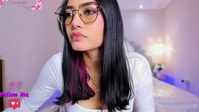 Snapshot of AzuraKindong chatting on July 2, 7:09 pm AzuraKindong online show from July 2, 7:09 pm