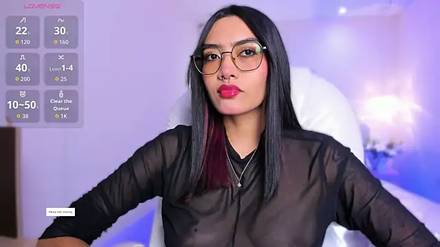 Snapshot of AzuraKindong chatting on June 9, 7:26 pm AzuraKindong online show from June 9, 7:26 pm